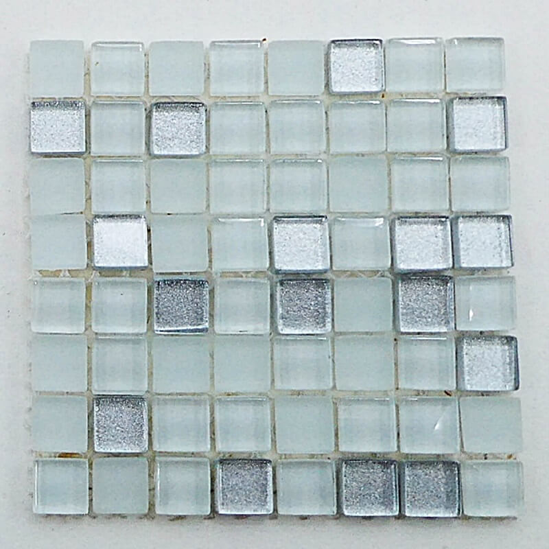 Petits carreaux en verre blanc et argent  pour mosaïque